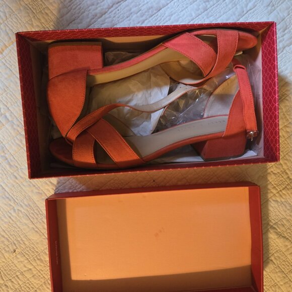 Red Sandals - Picture 6 of 9